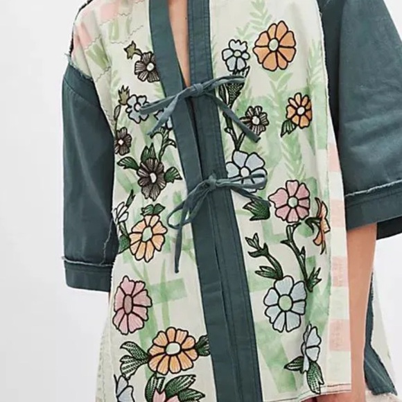 Pressed In Flowers Kimono NWOT Color : Garden Combo - Picture 8 of 10